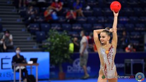 averina arina rus foto simone ferraro sfa 9150 copia